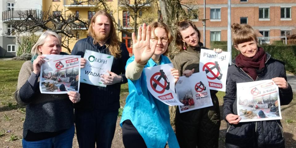 Foto: NOAH NOAH-aktivister protesterer mod minedriften i Indonesien
